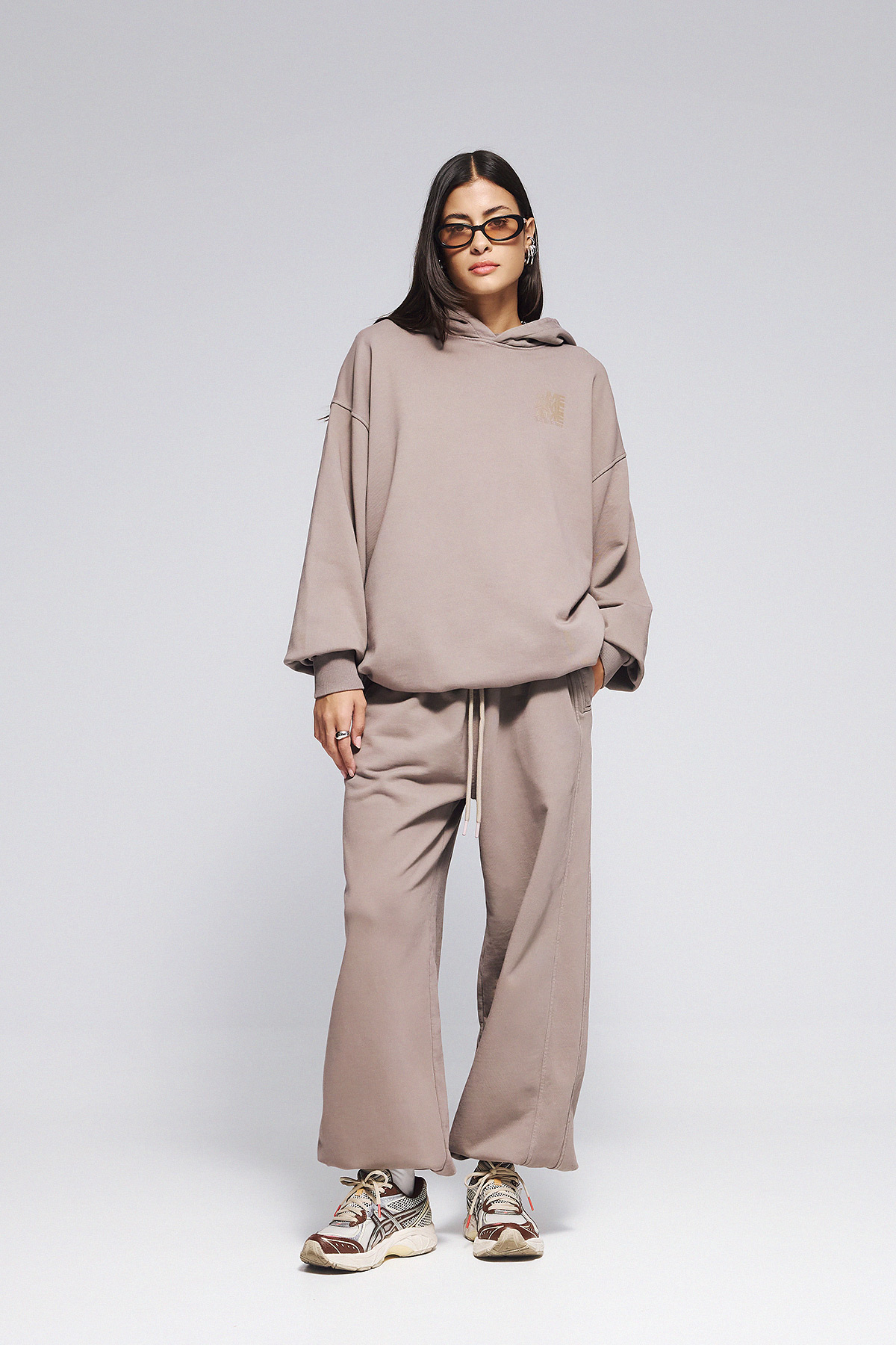 elephant-hoodie-wavy-ame2