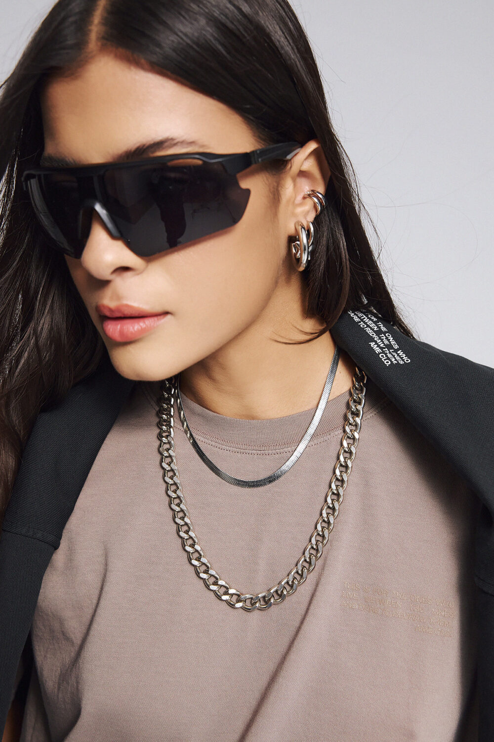 mavro-hoodie-redraw-ame2