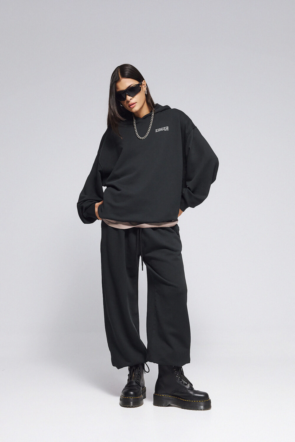 mavro-hoodie-redraw-ame3