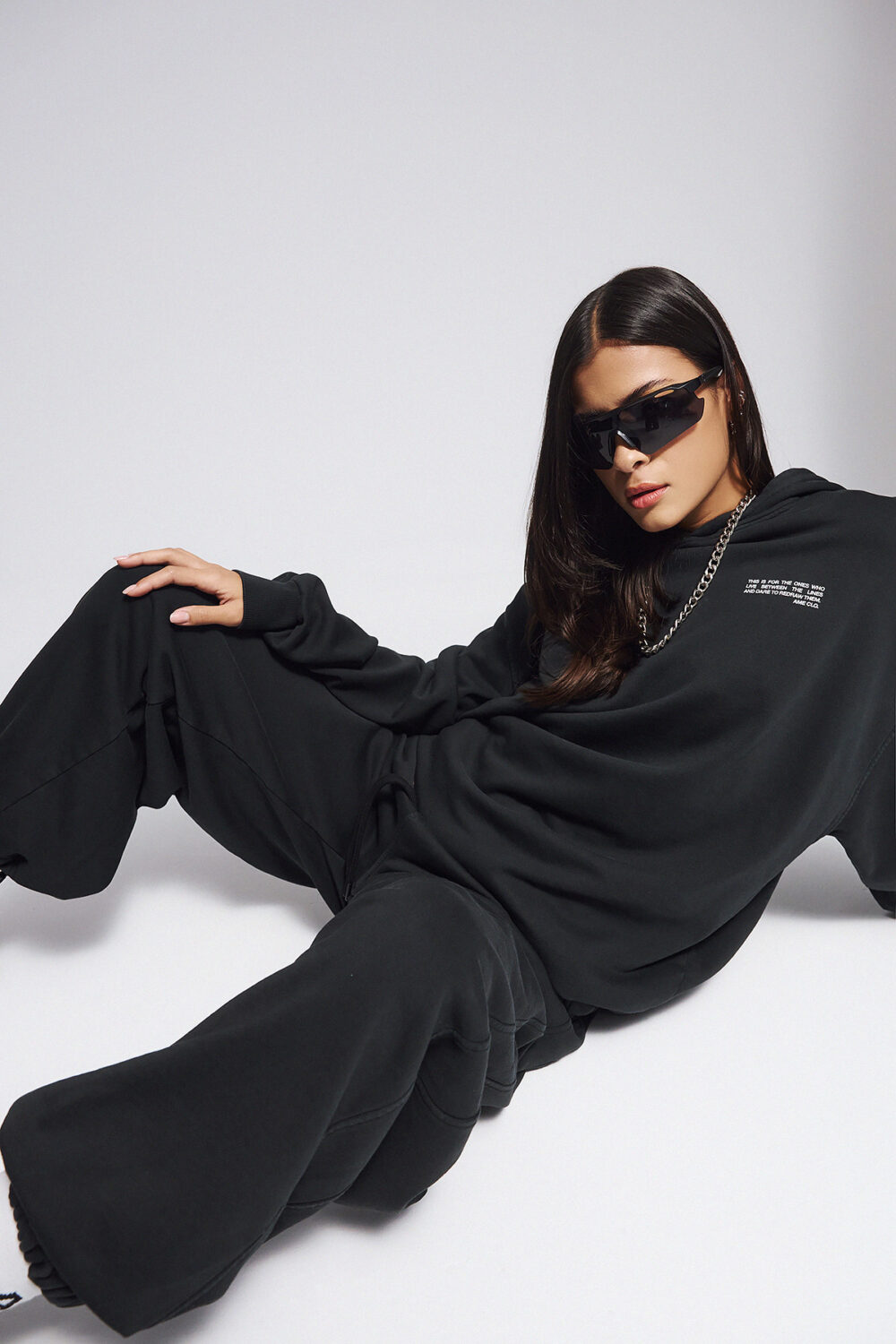 mavro-hoodie-redraw-ame9