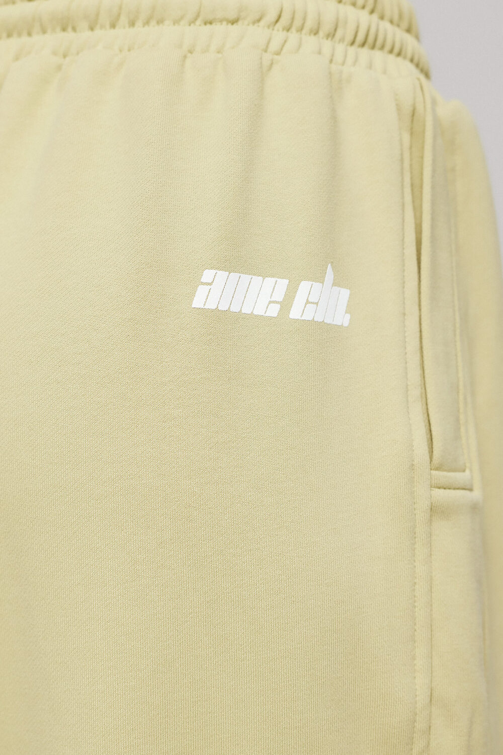 2026_04_18-Ame-eshop075