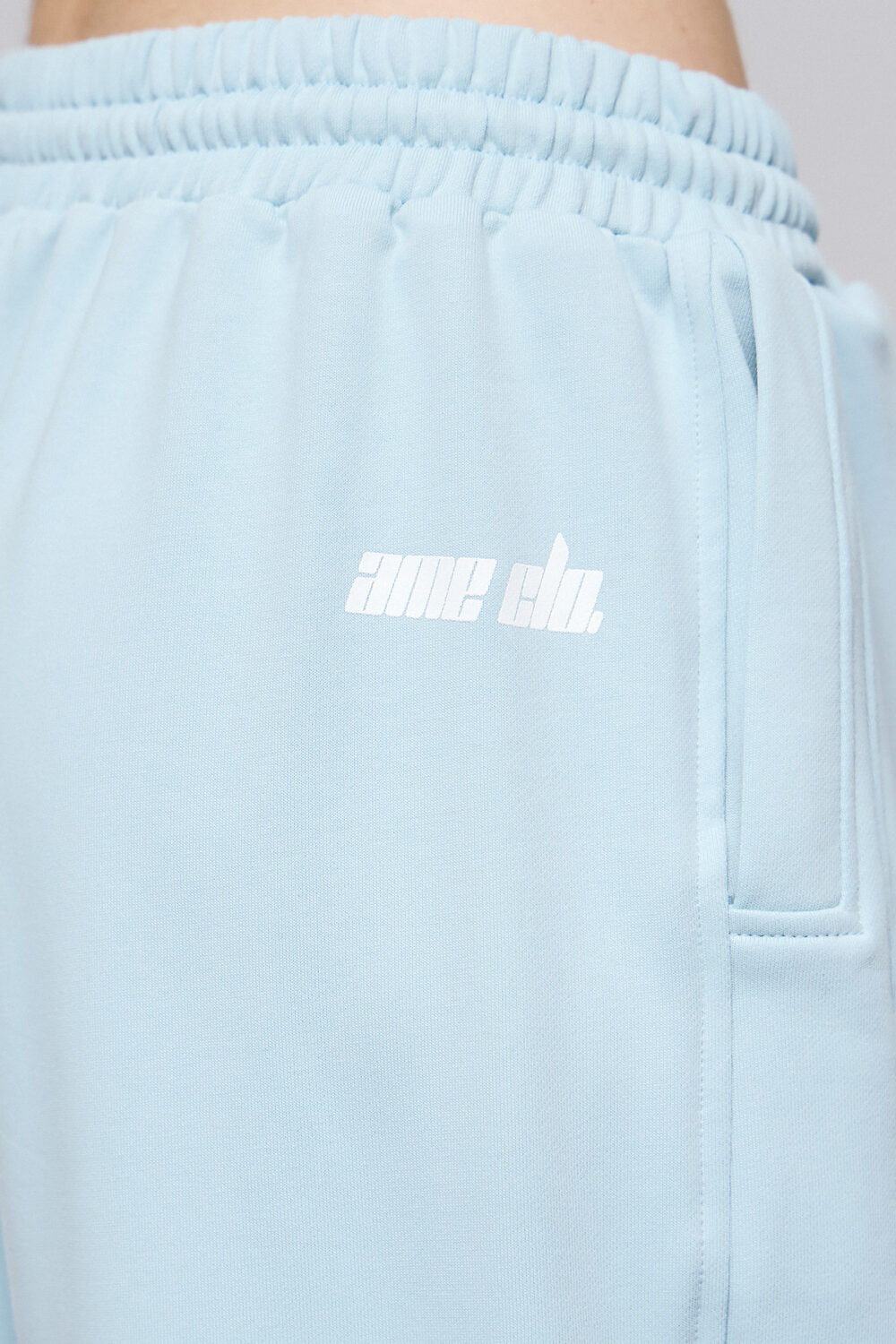 2026_04_18-Ame-eshop1006